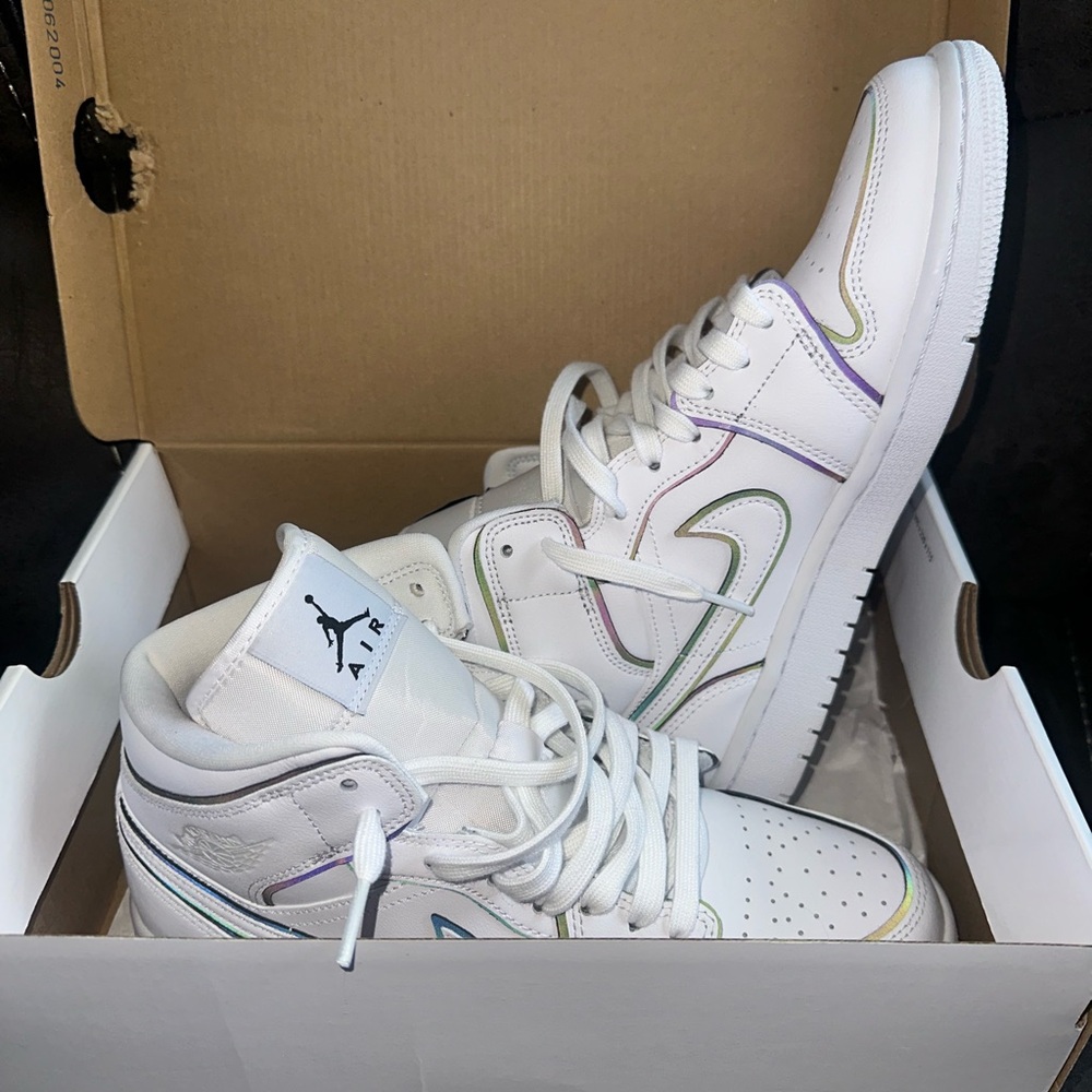 Jordan Women's Sneakers Box - White